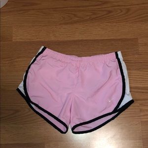 Nike shorts size M